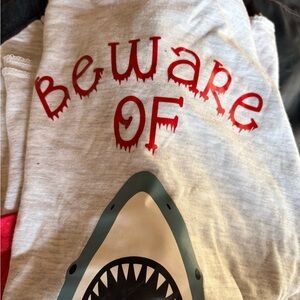 Two kids baseball Graphic T-Shirts- size small